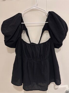 Astr Black Puff-Sleeve Square Neck Blouse